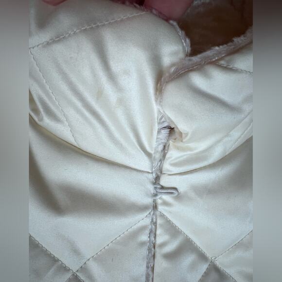 Lauren Ralph Lauren Ivory Reversible Faux Fur/Quilted Vest - XL - Picture 7 of 14